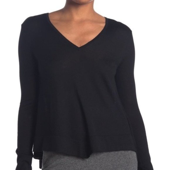 DEREK LAM 10 CROSBY Ventura Lightweight High-Low V-Neck Sweater - Small - Black - Picture 3 of 4